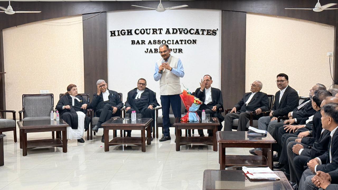 Visit of Hon'ble Justice Purushendra Kaurav.