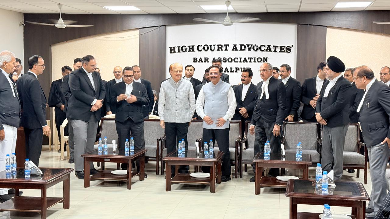 Visit of Hon'ble Justice Anand Pathak & Hon'ble Mr. Justice Sanjeev S. Kalgaonkar.